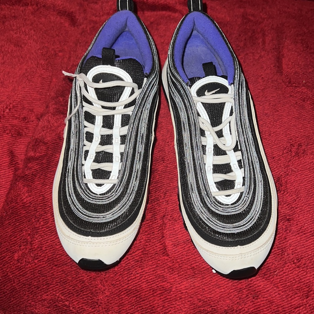 Air maxes - Picture 5 of 5